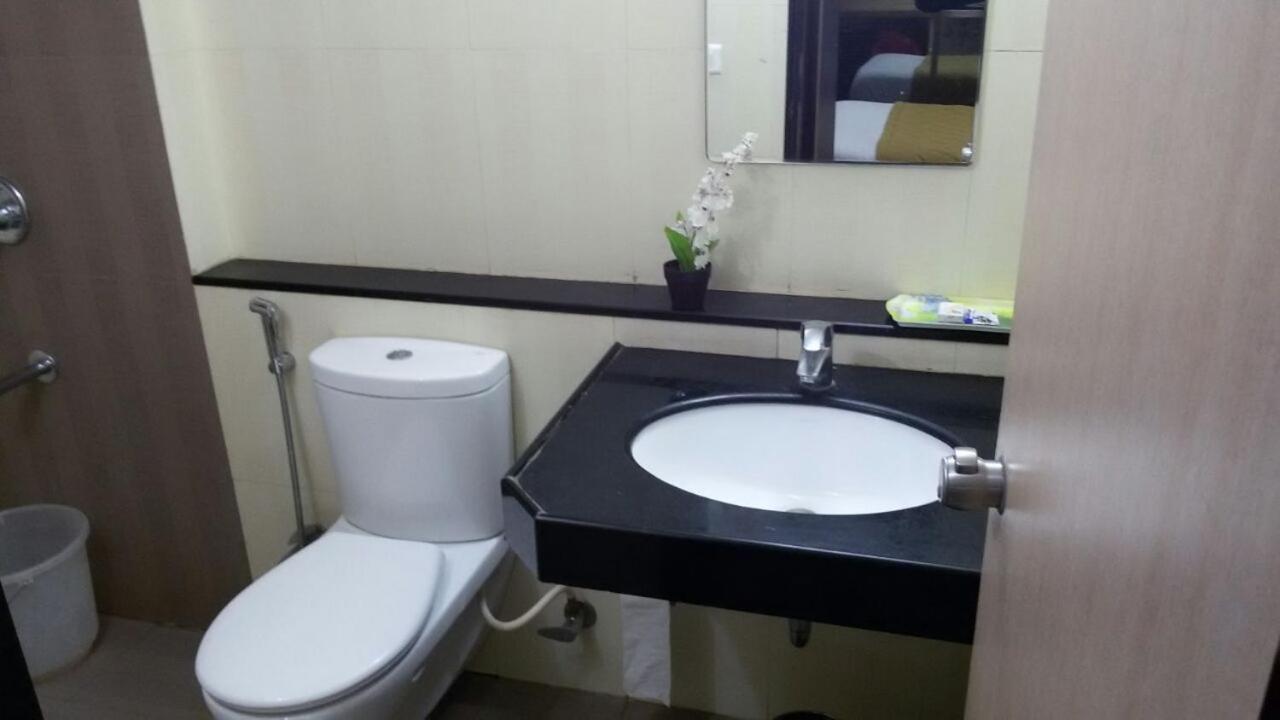 Royal Service Apatment Pimpri-Chinchwad 外观 照片